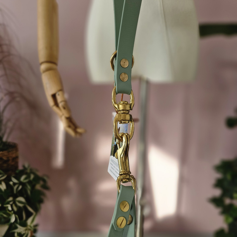 Koppellhandschlaufe Biothane Olive (großer Wirbel)